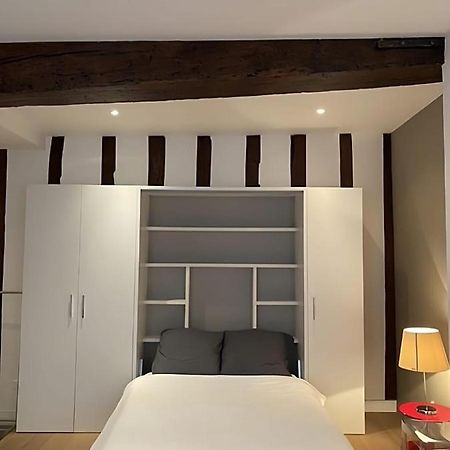 Modern Apartment In The Heart Of St-Germain Paris Exterior foto